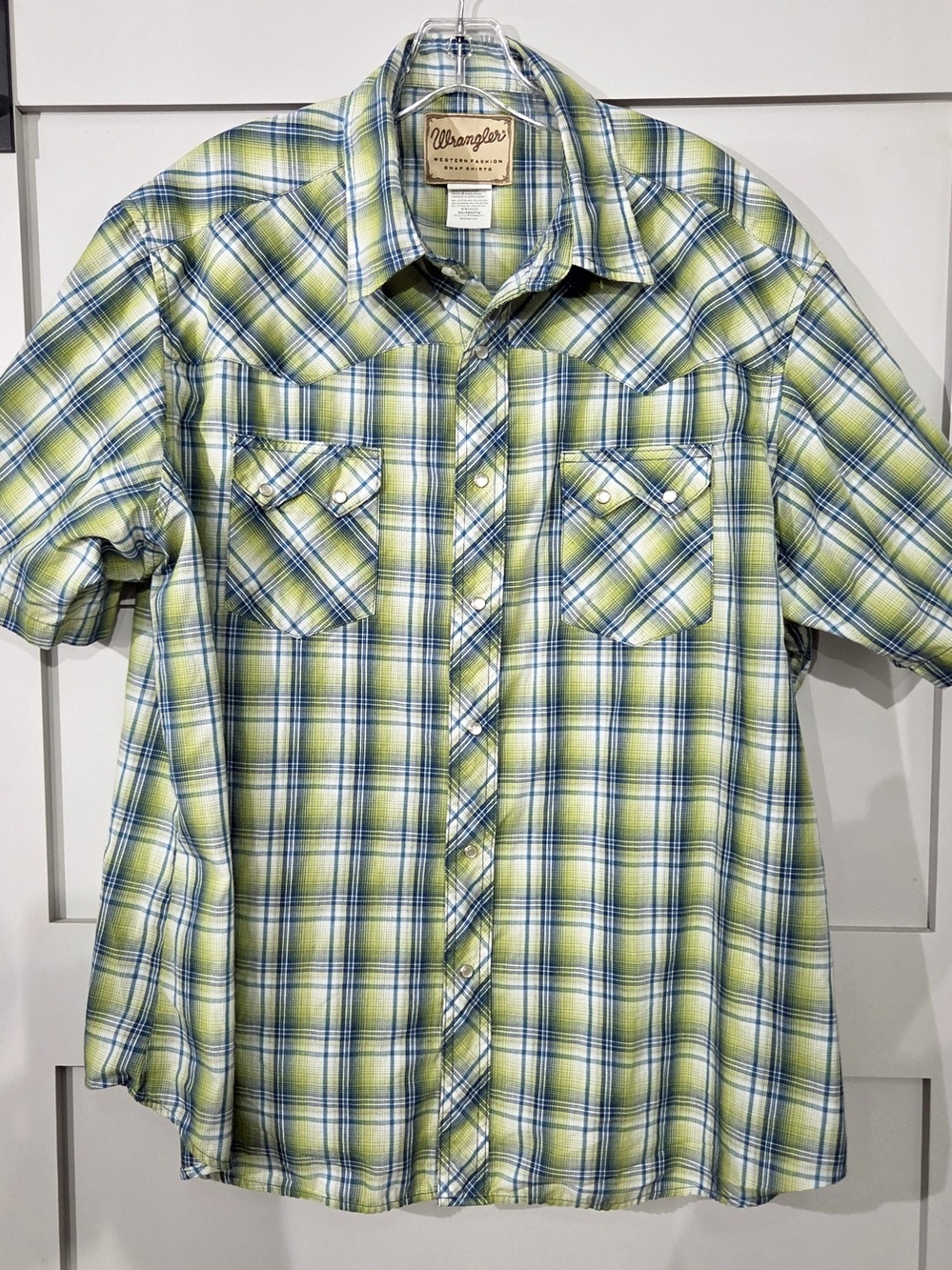 Wrangler Mens Short Sleeve Plaid Button-Down Shirt in Lime and Blue